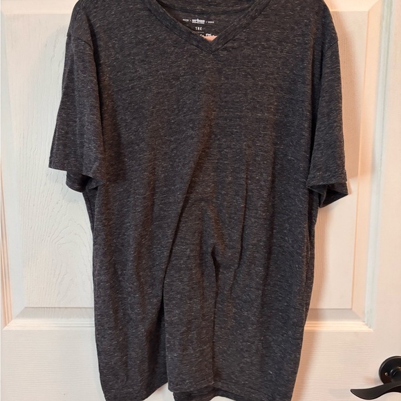 Urban Pipeline Charcoal V-Neck Tee - Picture 1 of 2